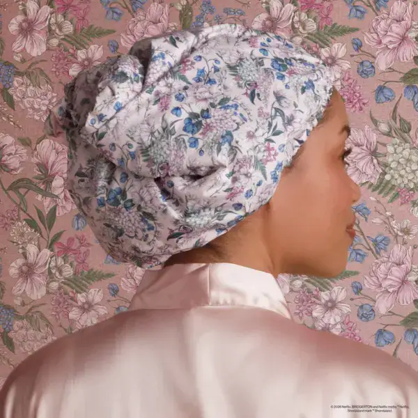 Bridgerton X Kitsch Satin-Lined Flexi Shower Cap - Image 2