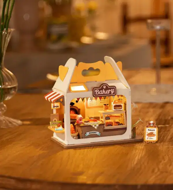 Robotime Rolife Teddy's Breadbox - Image 2