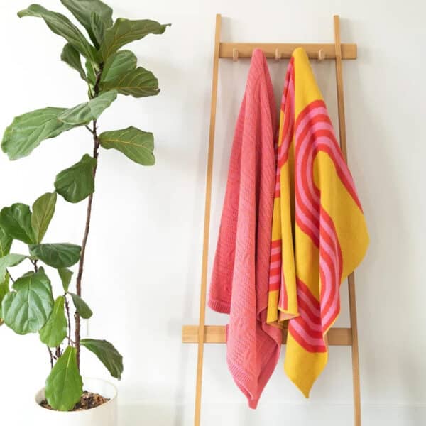 Happy Habitat Arch Throw - Image 6