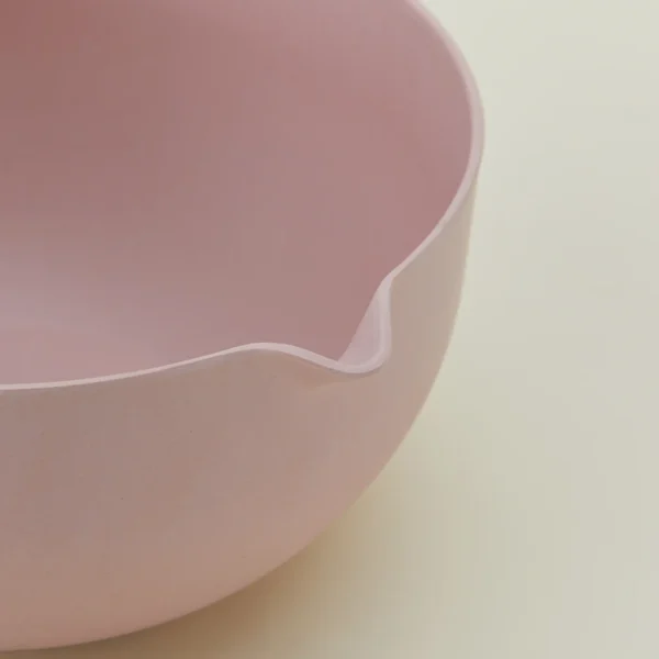 Essential Mixing Bowls Blush close up.