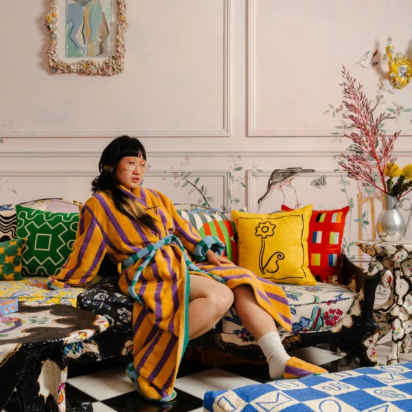 Dusen Dusen Bathrobe | The Colour Market