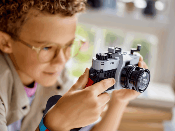 LEGO Creator Retro Camera 3-in-1 | Build 3 LEGO Toys In 1 Set - Image 7