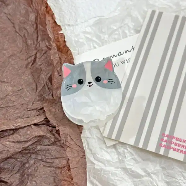 Cute Cat Acrylic Hairclip - Image 3