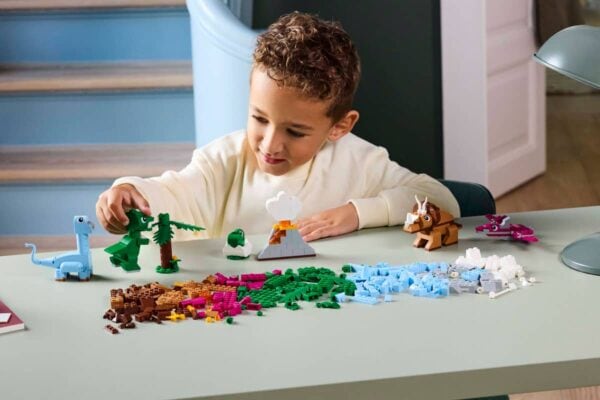 LEGO Classic Creative Dinosaurs - Image 5