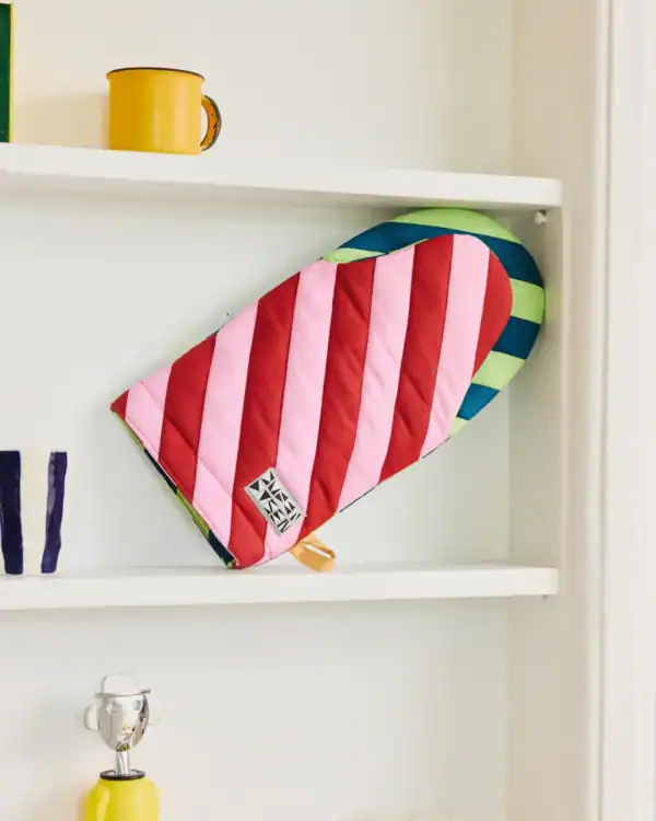 Dusen Dusen Oven Mitt | The Colour Market - Image 7