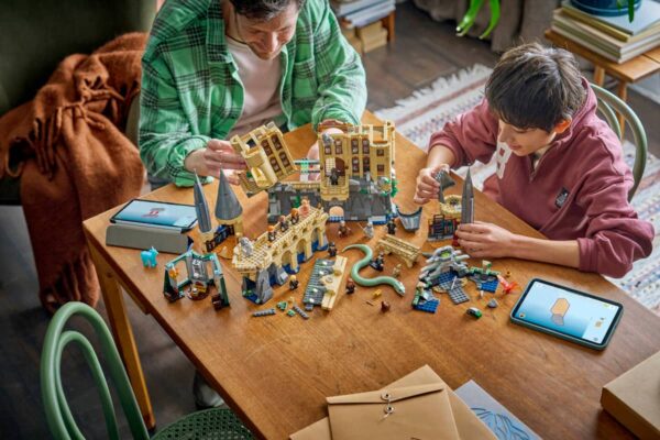 LEGO Hogwarts Castle: East Wing - Image 7