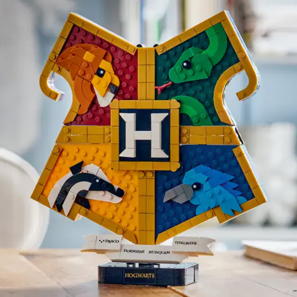 Lego Harry Potter Hogwarts House Crest - Image 3