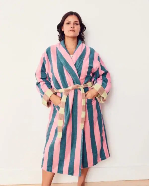 Dusen Dusen Bathrobe | The Colour Market - Image 9