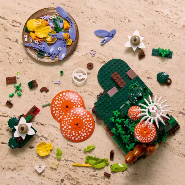 Lego Woodland Mushrooms Botanicals - Image 5