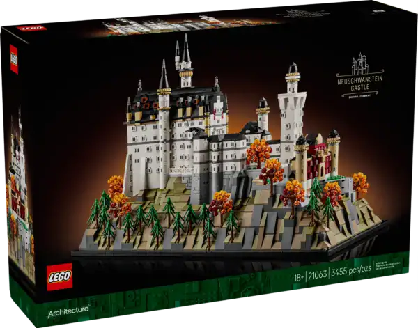 LEGO® Architecture Neuschwanstein Castle - Image 2