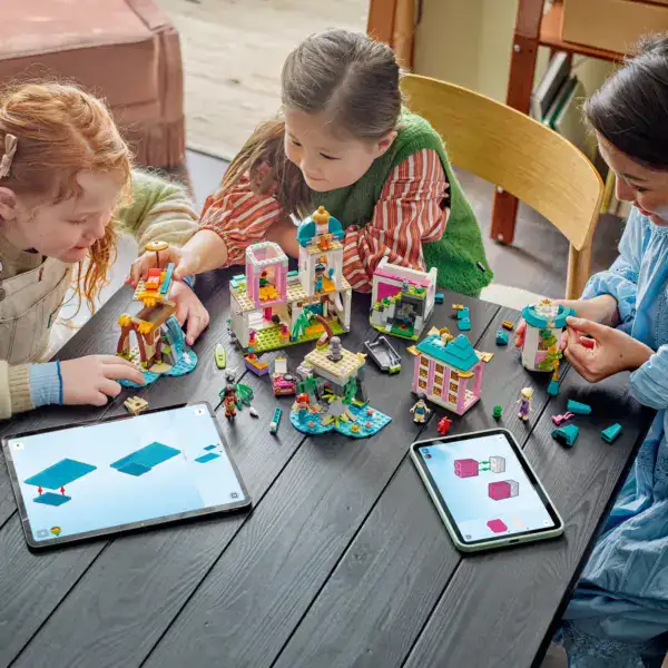 LEGO® Disney Princess Castle & Royal Pets - Image 4