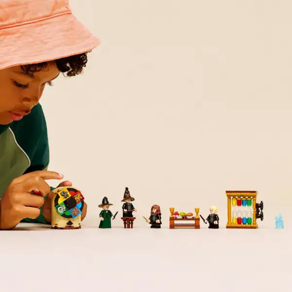 LEGO® Harry Potter Sorting Hat Ceremony - Image 6