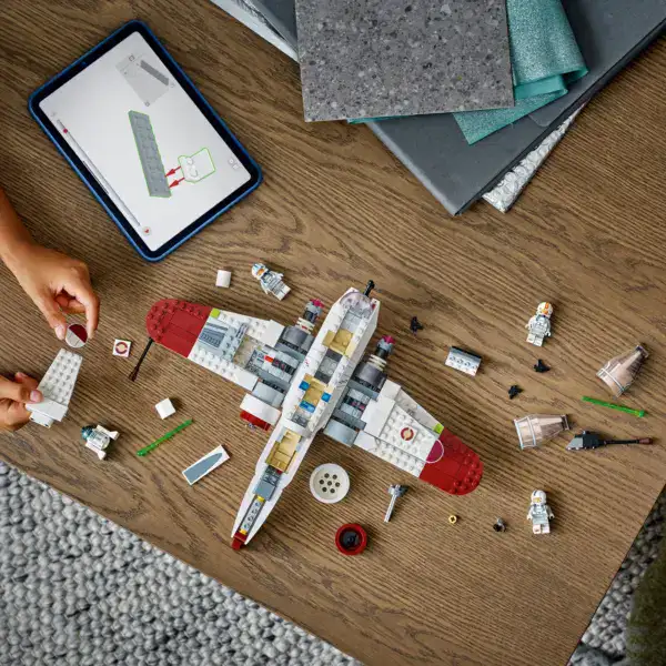 LEGO Star Wars ARC-170 Starfighter - Image 5