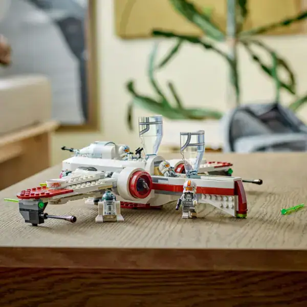 LEGO Star Wars ARC-170 Starfighter - Image 4
