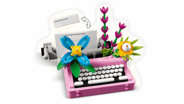 LEGO Creator Typewriter with Flowers 3-in-1 - Image 2