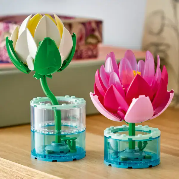 Lego Botanicals Water Lillies - Image 3